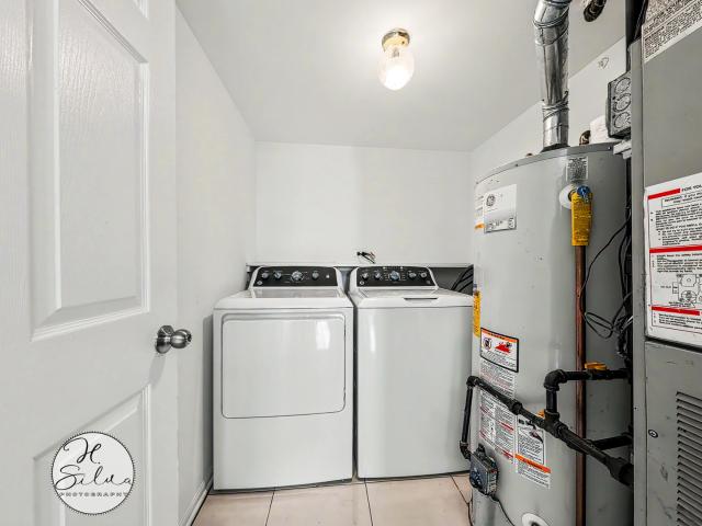 House for sale in Mchenry, Illinois