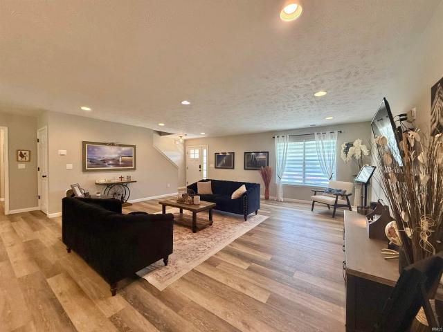 House for sale in Newburgh, Indiana