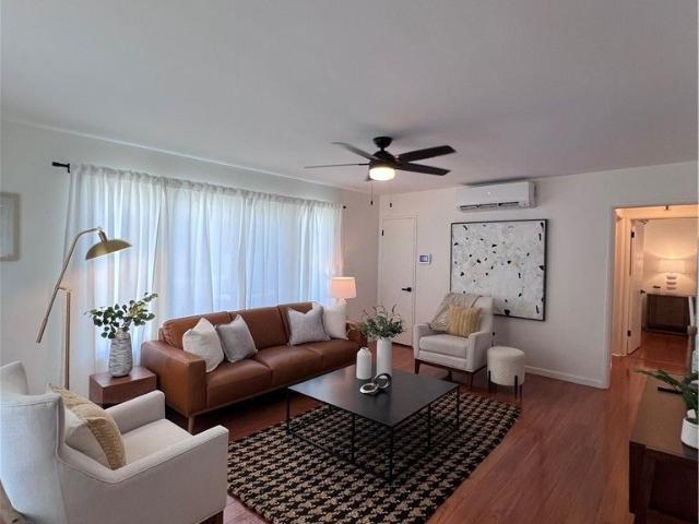Duplex for rent in Long Beach, California