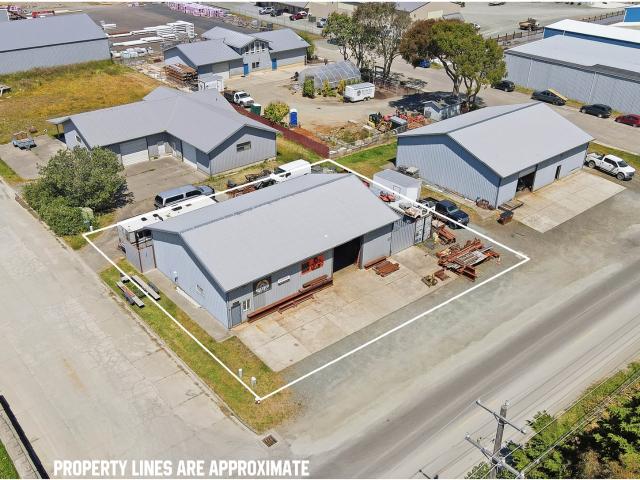 Commercial for sale in Oregonia