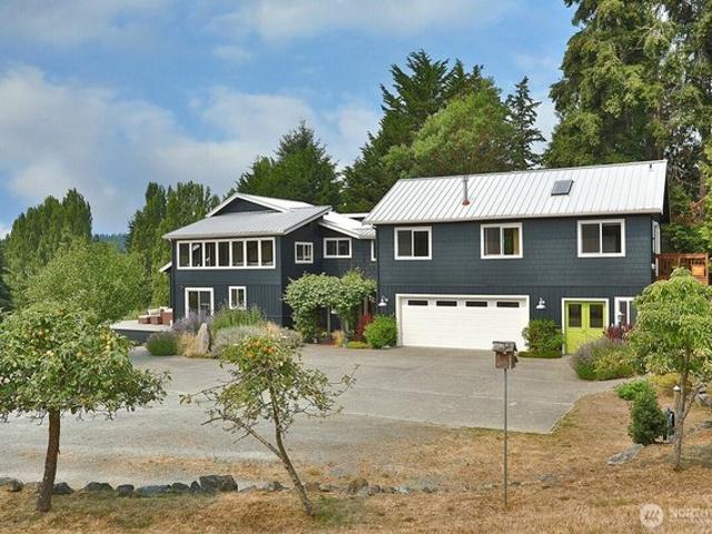 House for sale in Langley, Washington