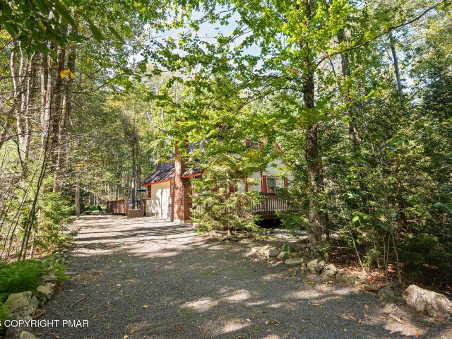 House for sale in Pocono Pines, Tobyhanna Township