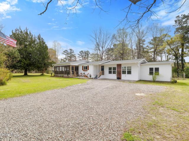 House for sale in Bolivia, North Carolina