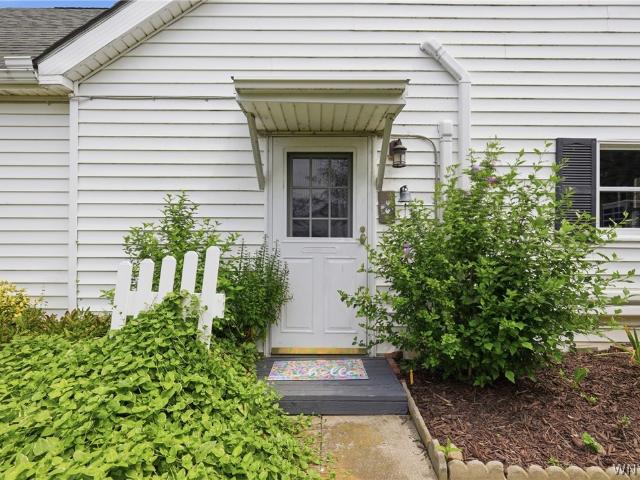 House for sale in Niagara, New York