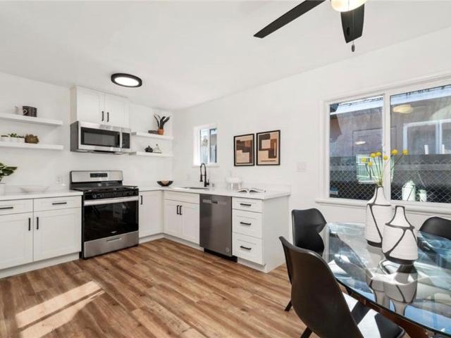Duplex for rent in Long Beach, California