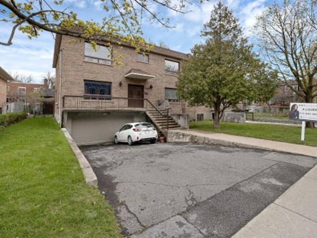House for rent in Côte-des-Neiges–Notre-Dame-de-Grâce, Montréal