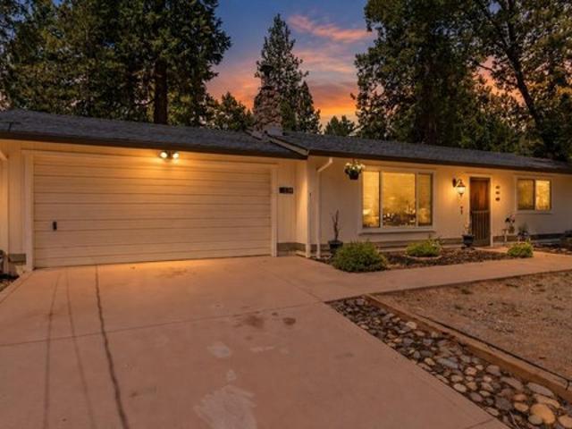 House for rent in Pollock Pines, California