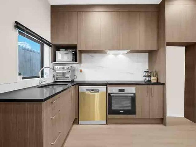 House for rent in Oratia, Oroua County
