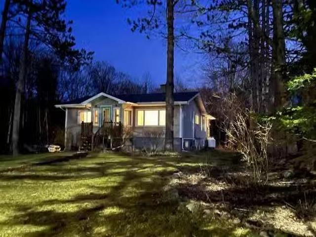 House for sale in Beaver Bank, Nova Scotia