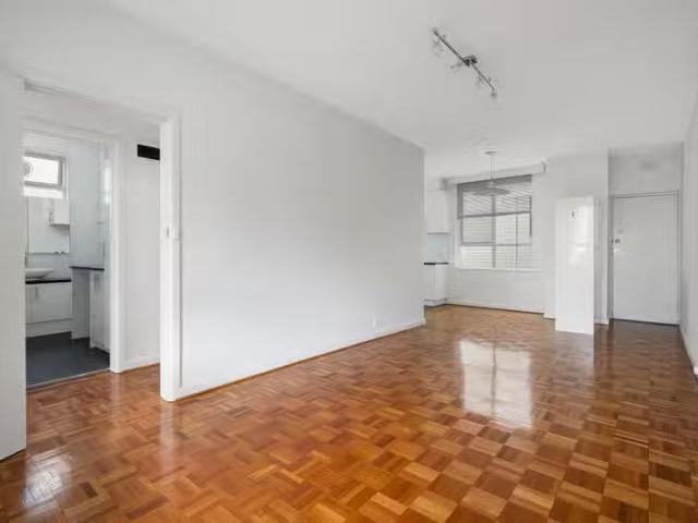 House for rent in East Melbourne