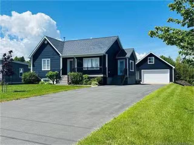 House for sale in Tracadie–sheila, New Brunswick
