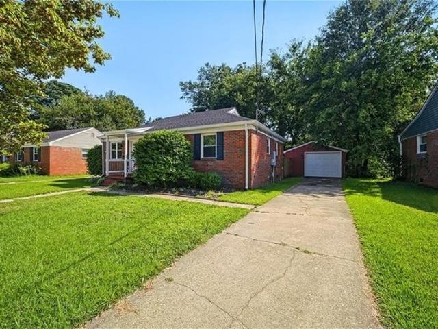 House for sale in Roland Park, Norfolk
