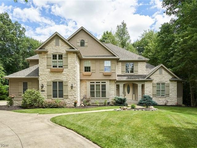 House for sale in Summit, Ohio