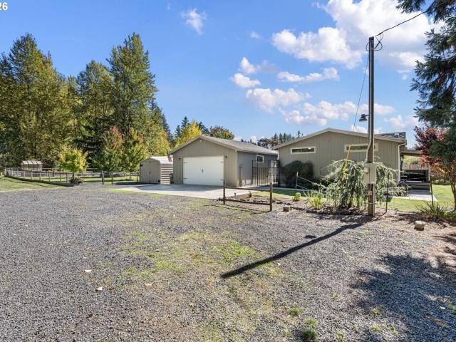 House for sale in Foster, Sweet Home