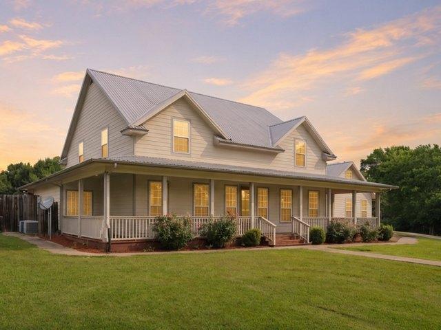 House for sale in Streetman, Texas