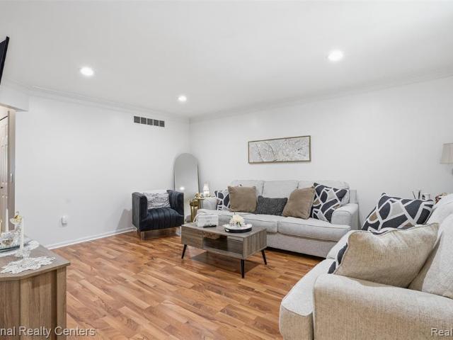 Condo for sale in Sterling Heights, Michigan