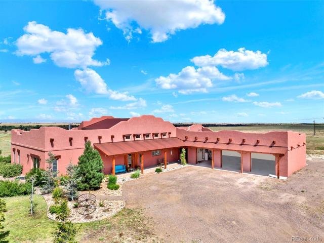 House for sale in Bennett