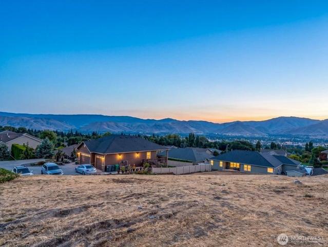 Land for sale in East Wenatchee, Washington