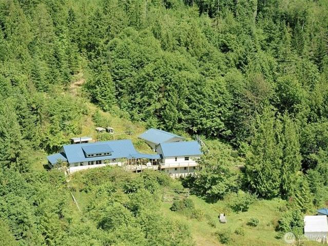 House for sale in Brinnon, Washington