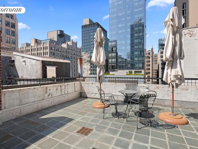 Duplex for sale in Arverne, New York