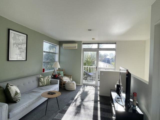Room for rent in Heathcote, Canterbury