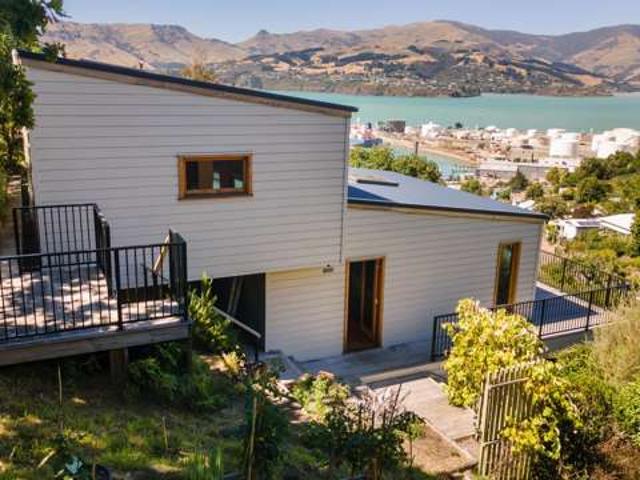 House for sale in Little Akaloa, Canterbury