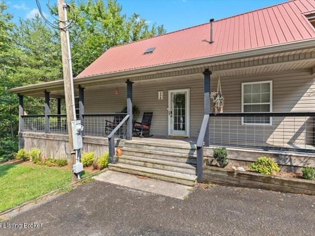House for sale in Lebanon Junction, Kentucky