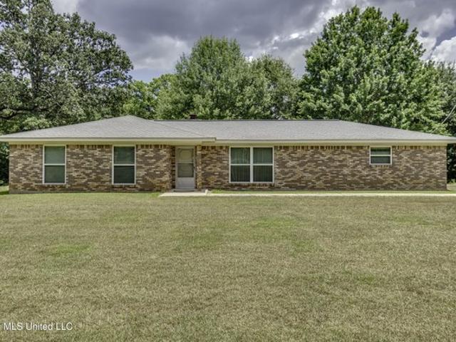 House for sale in Mendenhall, Mississippi