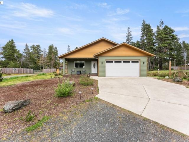 House for sale in Oregonia