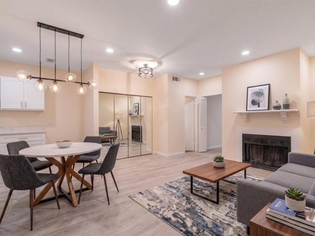 Condo for sale in Dallas, Texas