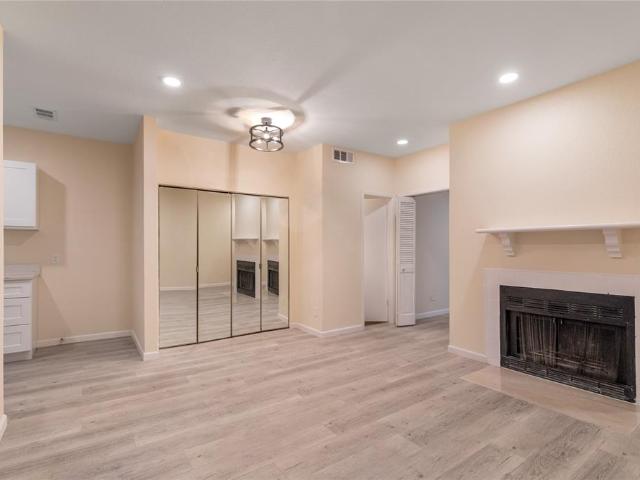 Condo for sale in Dallas, Texas