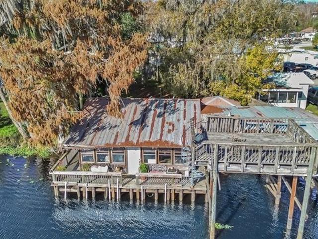 House for sale in Astor, Florida