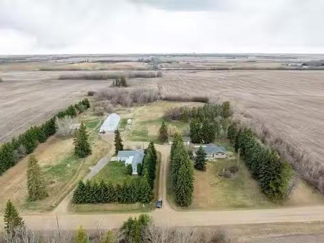 House for sale in Alberta
