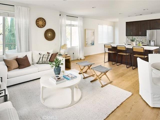 Townhouse for sale in Hawthorne, California