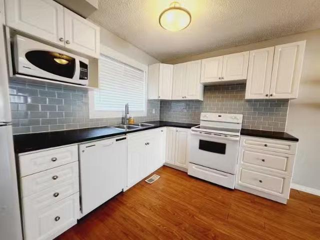 Condo for rent in Wedgewood, Alberta