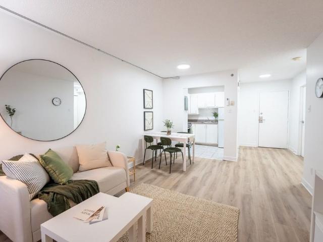 Apartment for rent in Côte-Saint-Luc, Montréal (région administrative)