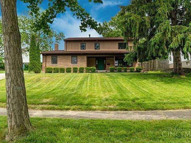 House for sale in Roselawn, Ohio