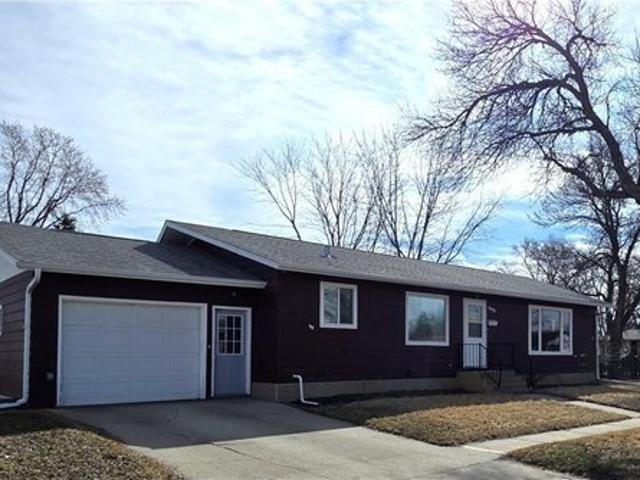 House for sale in Valley City, North Dakota