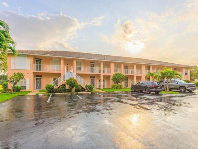 Condo for sale in Naples, Florida