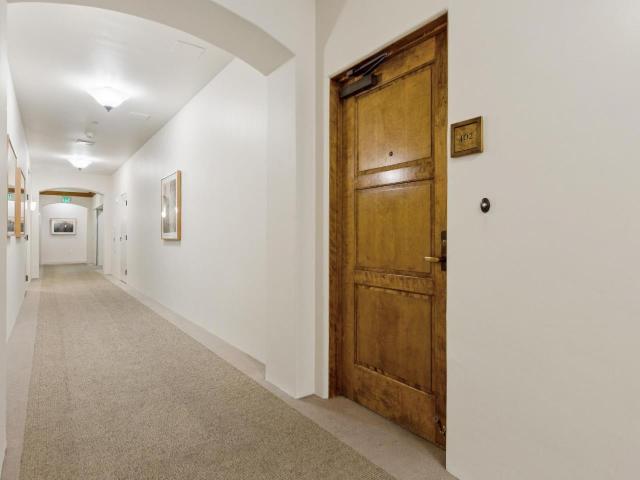Condo for sale in University South, Palo Alto