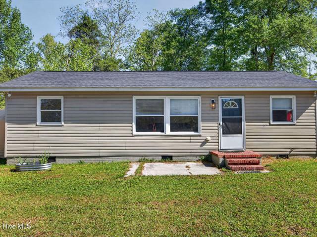 House for sale in Bolton, North Carolina