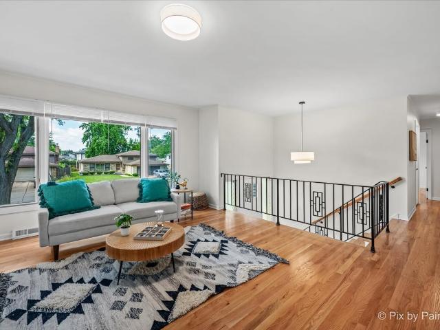 House for sale in Des Plaines, Illinois