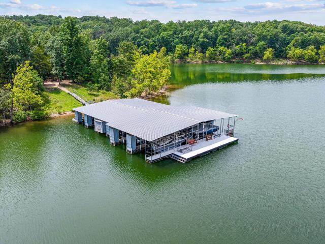 House for sale in Stone, Missouri