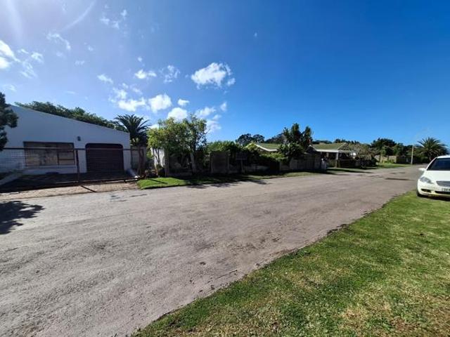 Land for sale in Cape St Francis, Eastern Cape