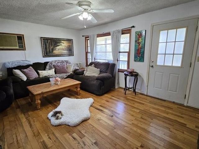 Farm for sale in Ark