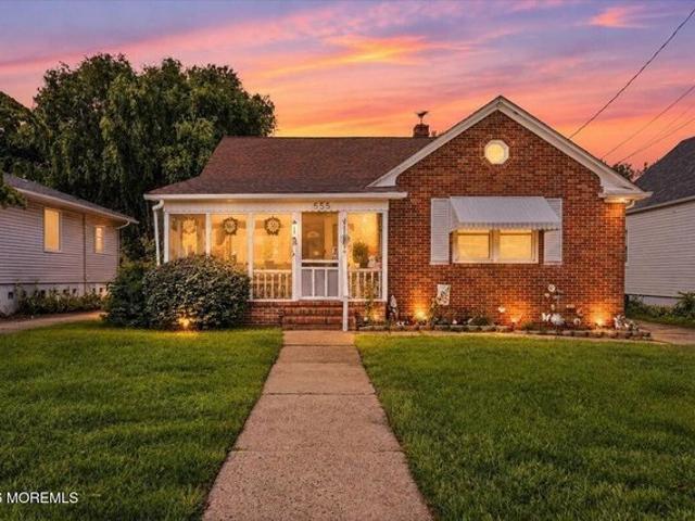 House for sale in Sayreville Station, Sayreville