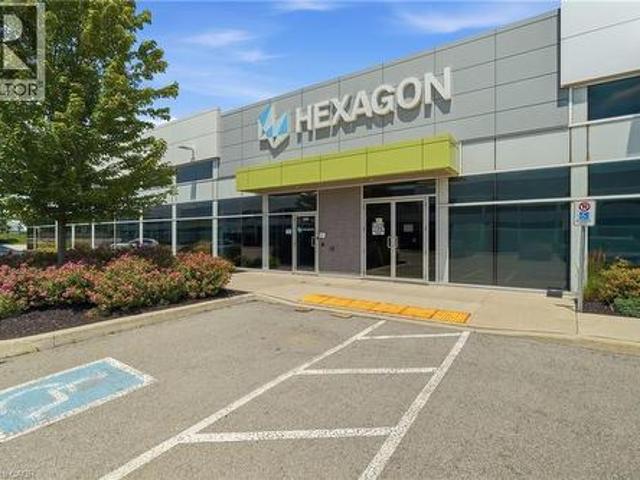 Commercial for rent in Oakville, Ontario