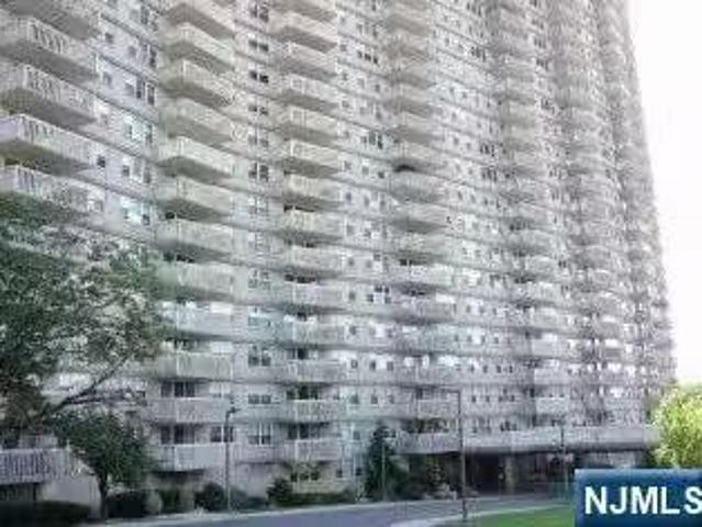 Condo for sale in Fort Lee Condo for sale in Fort Lee