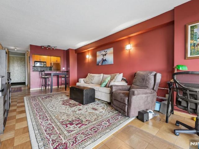 House for sale in Fort Lee, New Jersey