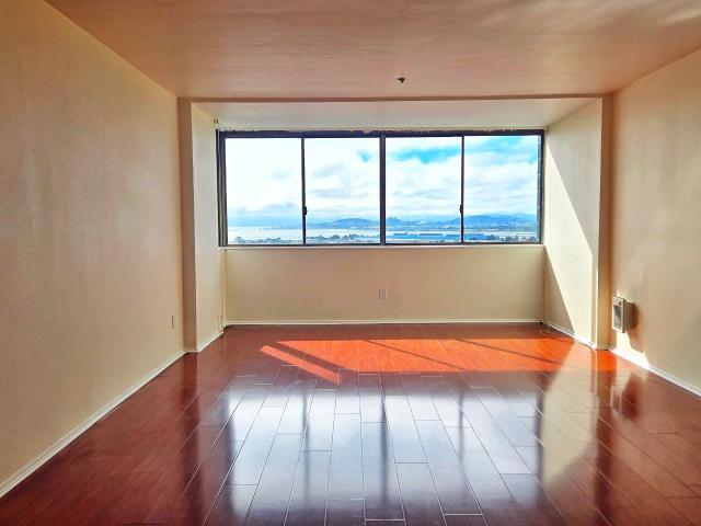 Condo for sale in Albany, California